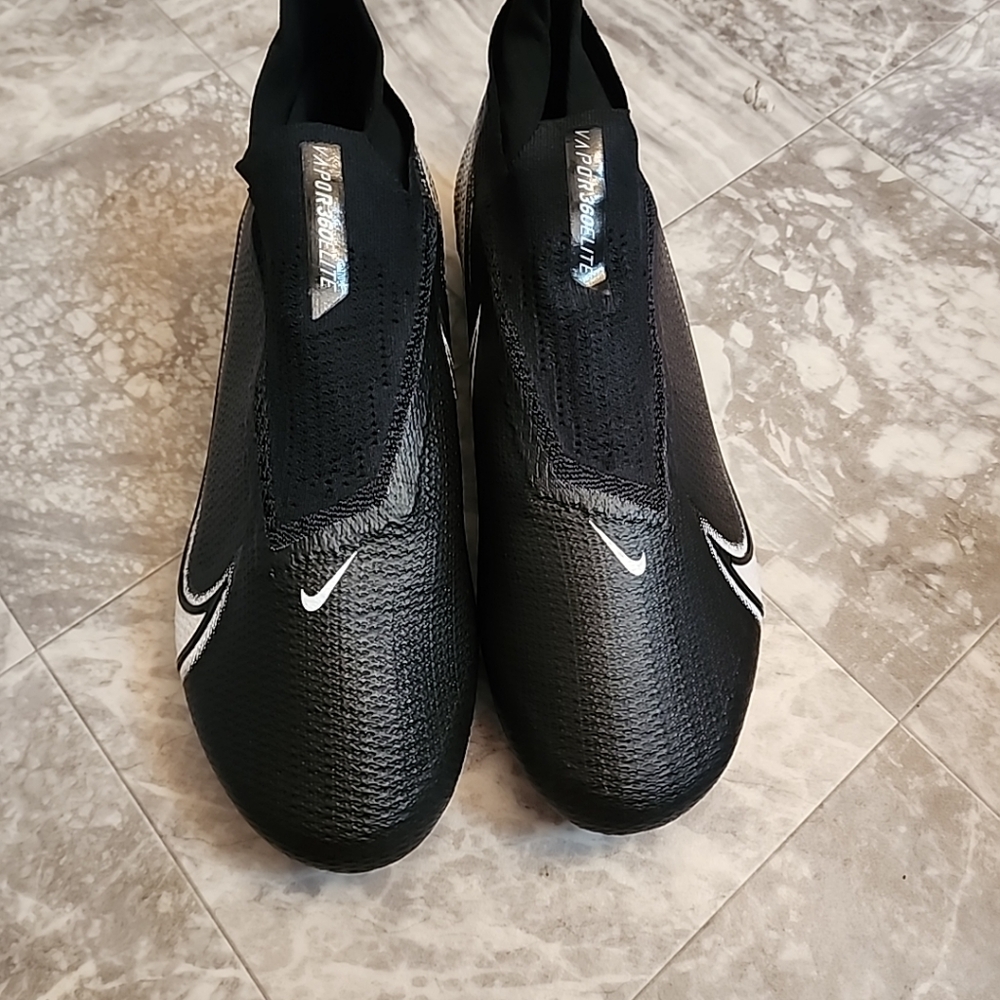 Nike Vapor Edge Elite 360 Flyknit Football Cleats 12 Wide Black White CV6317-001 - Picture 3 of 6